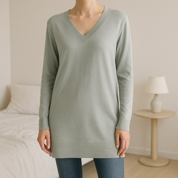 VICTORIA'S SECRET Pale Sage Modal V-Neck Tunic Sweater Loungewear M - Picture 2 of 14